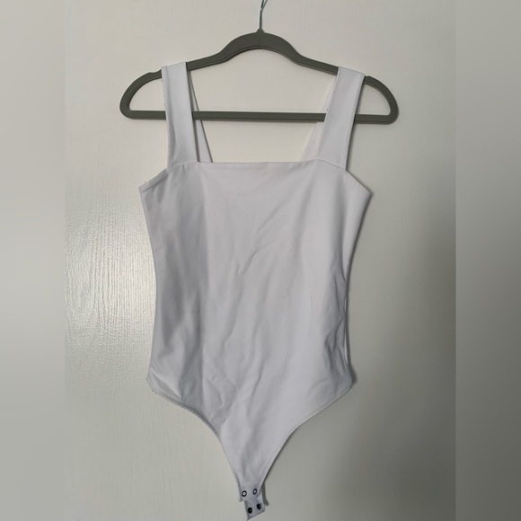 Double-layered seamless fabric square neck bodysuit from Abercrombie - Picture 1 of 6
